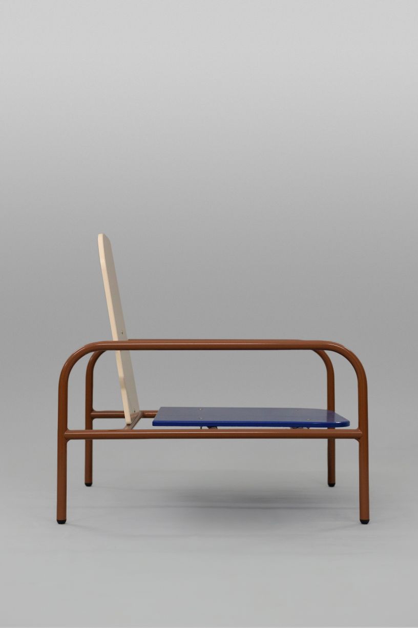 Armchair 011